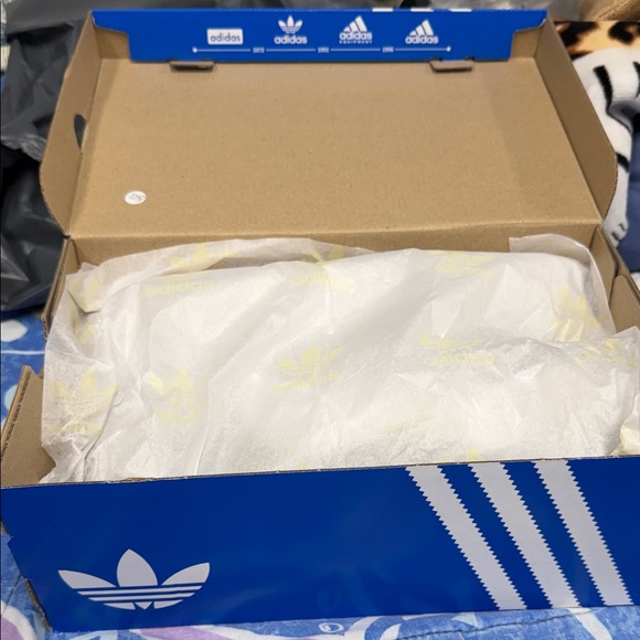 Adidas Samba Women's Black and Silver Rhinestones 8.5 Sneakers - Picture 7 of 7